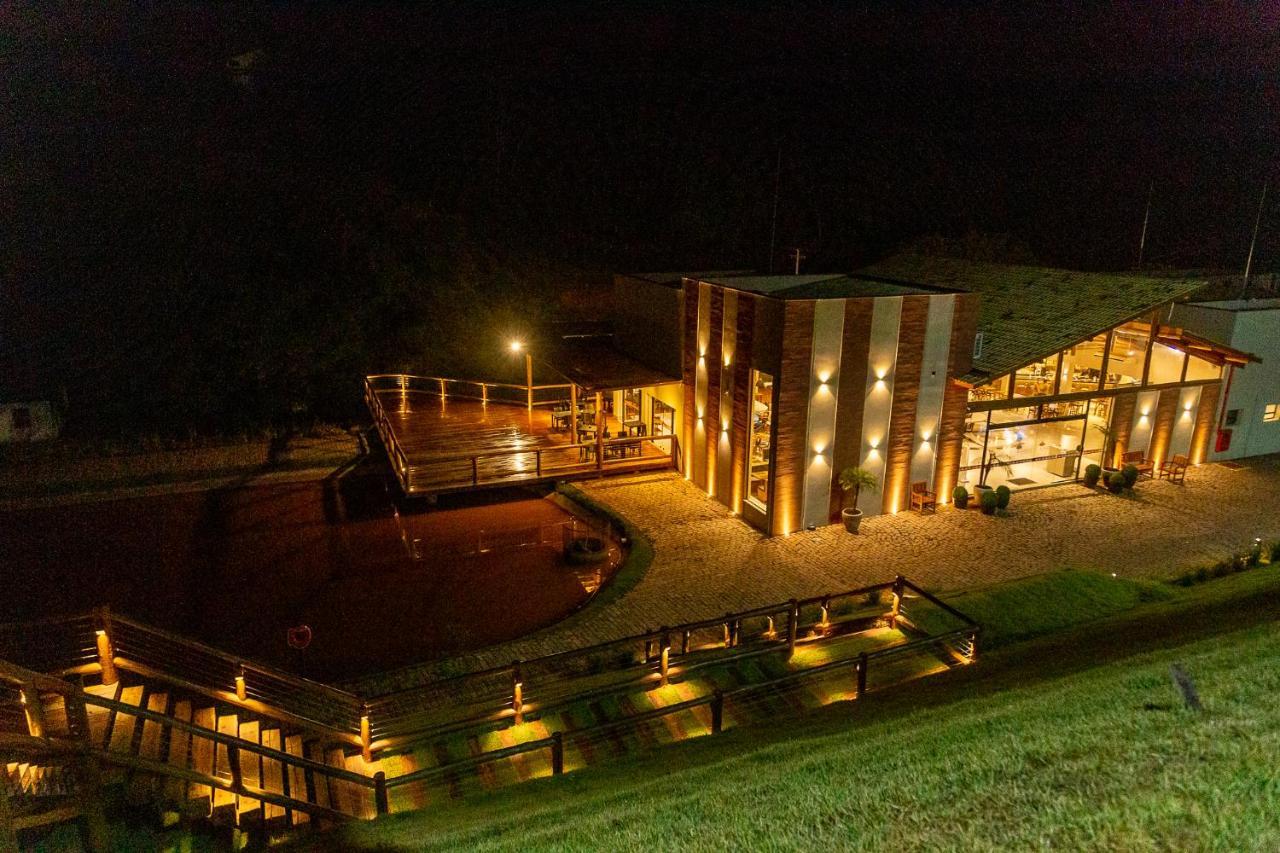 Hotel Chales Capitanias Águas de Lindóia Bagian luar foto