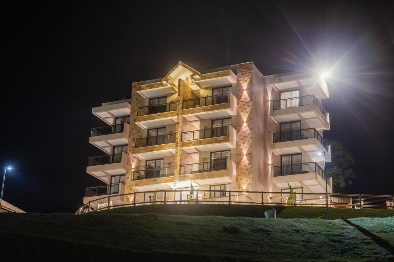 Hotel Chales Capitanias Águas de Lindóia Bagian luar foto