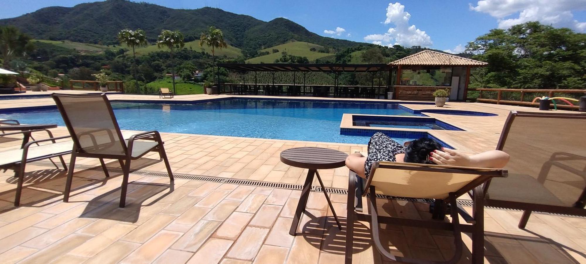 Hotel Chales Capitanias Águas de Lindóia Bagian luar foto